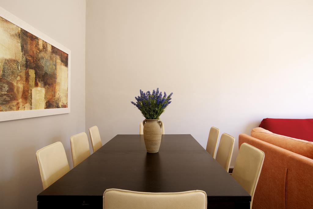Riviera Apartments Леванто Экстерьер фото